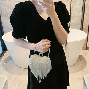 Sac de soirée pochette Boshiho en forme de cœur, design personnalisé, petite taille, mode, argent, noir, or, pour femme, avec paillettes - Product Image 6