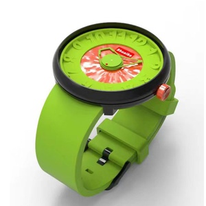 Montre à quartz pour homme de marque de luxe, neuve, rectangulaire, bracelet vert, style sportif, avec cadran en verre, bracelet en silicone de 20 mm, aiguilles. - Product Image 3