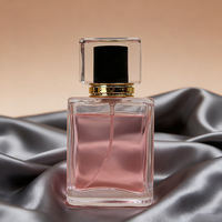 Bouteille de parfum vide en verre de cristal de 50ml avec pompe à sertir pulvérisateur logo personnalisé emballage cosmétique carré taille portable avec boîte
