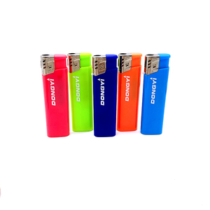 Briquet coupe-vent de poche pour cigarettes - Product Image 1