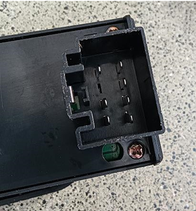 8A6T-14A132-CC Interrupteur de commande de lève-vitre électrique pour <span class=keywords><strong>Ford</strong></span> <span class=keywords><strong>Fiesta</strong></span> 2011-2013 Bouton de verrouillage de porte Accessoires de voiture - Product Image 3