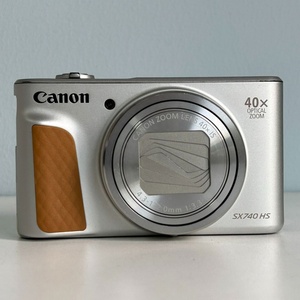 Kamera Saku Telefoto Berperforma Tinggi Canon PowerShot SX740 HS 20.3MP 4K - Product Image 2
