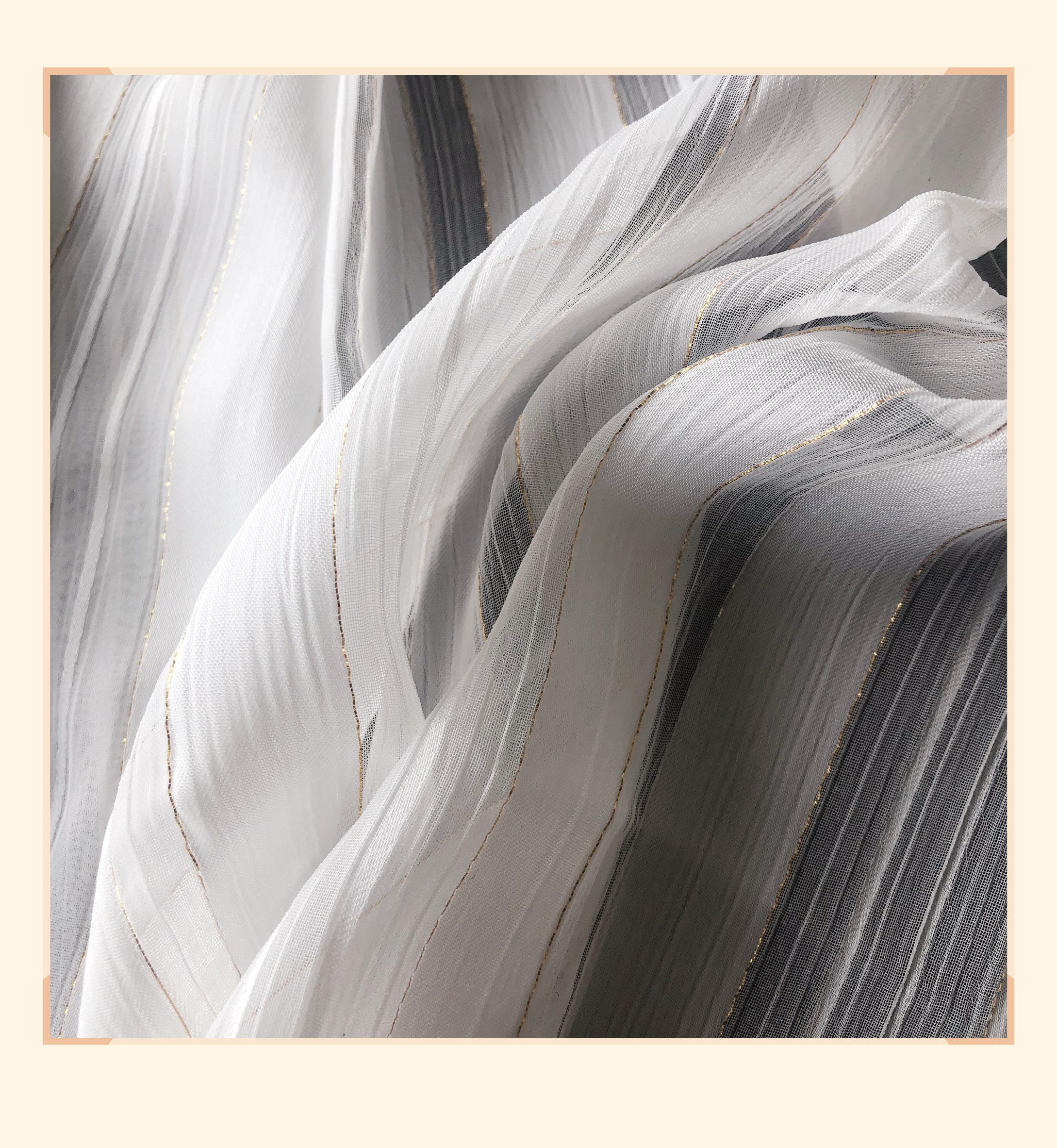 100% полиэстер креп-шифон с золотой полосой, модный дизайн и приятные ощущения для женского платья, блузки