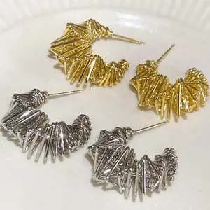 Fashion Wholesale Jewelry Genuine Gold Silver Needle Tone Scale Twisted Earrings Design Geometric Wire Handmade Hoop Earrings