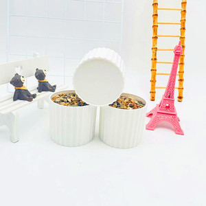 Pot de fleurs à rayures verticales en forme de galet, 7,5 pouces, en mousse réutilisable, mini pot pour décoration de bureau - Product Image 4