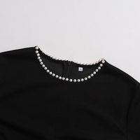 Robe de soirée maxi élégante et luxueuse à perles, style français, avec détail châle orné de perles et manches cape brodées de perles