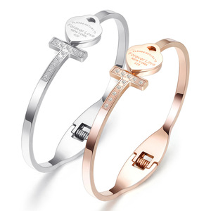 Pulsera de Diamantes Cruzados Forever Love, Oro Rosa y Plata, Joyería para Mujer, Uso Diario - Product Image 1