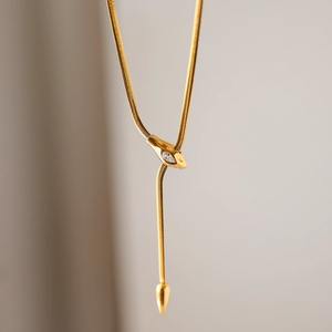 Collana a Catena a Osso di Serpente in Acciaio al Titanio Placcato Oro Stile Europeo Americano per Donne e Ragazze - Product Image 1