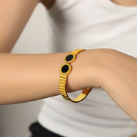 Pulsera elástica apilable de hueso de serpiente con malaquita, ónix y conchas, brazaletes con números romanos para mujer, pulsera de acero inoxidable tipo correa de reloj