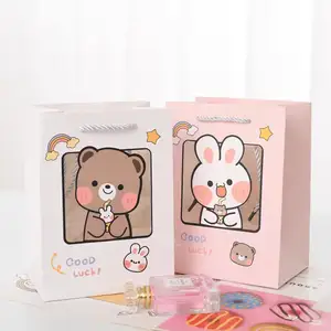 Bolsa de Papel com logotipo personalizado e cor grande sacola de papel fofa para presente de aniversário sacola de papel desenhos animados