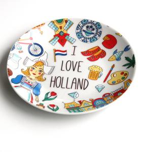 طبق سيراميك مزخرف ملون يحمل شعارًا مخصصًا تذكاريًا سياحيًا من هولندا - Product Image 1