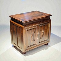 Armoire de culte et de méditation en bois Chiuliu, avec portes à panneaux surélevés durables, pour salon, niche Bouddha, style traditionnel antique