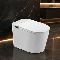 WC intelligent en céramique monobloc avec double chasse à siphon, bidet automatique, siège chauffant, capteur de pied et télécommande