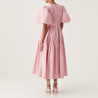 Robe en lin coton personnalisée d'usine de vêtements OEM Robes coréennes maxi à manches bouffantes élégantes à la taille et à col en V Robe d'été ample au bord de la mer