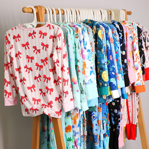 Vente en gros de combinaisons pour bébés garçons et filles en bambou de haute qualité OEM, avec couverture intégrée, vêtements de nuit pour enfants - Product Image 4