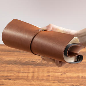 สมุดบันทึกหนัง A5 แบบกำหนดเอง เข้าเล่มไร้รอยต่อ พร้อมหัวเข็มขัดทองแดง พกพาสะดวก ชุดสมุดโน้ตสำหรับธุรกิจและสำนักงาน บรรจุในกล่องของขวัญ - Product Image 4