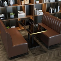 Ensemble de mobilier de salle à manger commercial vintage : banquette en cuir, table et chaises en pierre frittée pour bar, librairie, restaurant