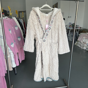 Bata de dormir de franela térmica con capucha Mrs. Mark Princess Silly Lady Coral, larga hasta <span class=keywords><strong>la</strong></span> rodilla, estilo retro, bordada, para invierno y verano - Product Image 1