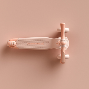 Trottinette Enfant en Plastique Écologique Légère à 3 Roues Clignotantes pour Enfants de 3 à 8 Ans - Fournisseur Chinois - Product Image 4