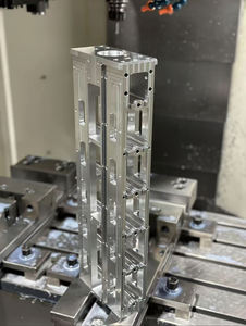 ジュジュステンレス鋼金属CNC機械加工サービス（マニホールドエンジンブロック部品用）カスタムCNC機械加工アルミニウム合金部品 - Product Image 4