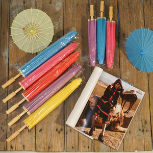 Vente en gros de 32 pouces Parasol en papier huile de haute qualité Parapluie indien en papier bambou pour mariage Demoiselles d'honneur Party Favors - Product Image 4