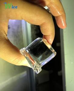 BLG 36Kg 55kg 80kg 100kg 200kg/día Premium Cocktail Gourmet Ice Machine Making Crystal Clear Cilindro para restaurantes y clubes - Product Image 1