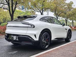 YU7 MAX Modèle 2025 d'occasion, longue autonomie, haute performance, 4x4, édition MAX, SUV, autonomie de 760 km, véhicule électrique, YU7 blanc sur blanc - Product Image 6