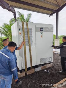 Sistema de Almacenamiento de Energía con Batería LiFePO4 LVFU Todo en Uno de 261 kWh con Refrigeración Líquida, 125 kW Solar Fuera de la Red para Proyectos Renovables - Product Image 3
