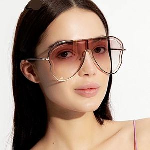 Gafas de Sol de Piloto con Marco Metálico Irregular, Diseño Moderno, Lentes de Una Pieza con Protección UV400 para Mujer, Logotipo Personalizado - Product Image 5