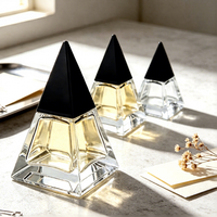Pièces de décoration intérieure modernes et simples, flacon de parfum en cristal noir et blanc, décoration douce pour villa et pièce modèle