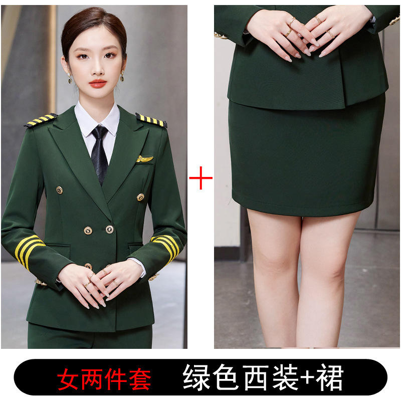 Manteau vert (femme) + robe