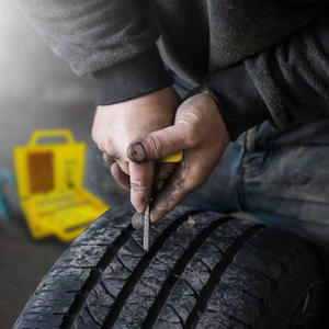 Kit de réparation de pneus Wantu 12 pièces universel pour voitures, motos, camions, réparation sans chambre à air, outil de réparation DIY - Product Image 1