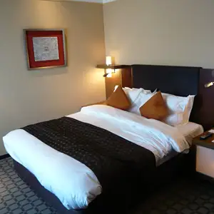 OEM设计最低便宜的一站式解决方案流行矩形浅色纯色山毛榉意大利豪华酒店卧室床
