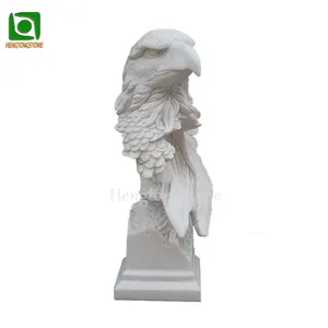 家庭办公室室内装饰白色大理石雕刻鹰雕塑