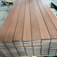 Umweltfreundliche Moderne Teak-WPC-Verbunddielen Wasserdichte Massivholzbretter für Außenbereich Garten Pool Balkon Pflegeleicht