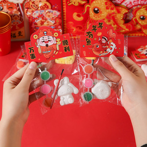 Exhibición de Nuevo Kit de Manualidades de Yeso 3D para Niños con Muñecas y Pintura para Regalo de Año Nuevo - Product Image 2