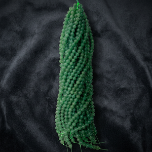 Adorno de Plumas Teñidas de Ónix Verde Natural de 8mm en Hilo Suelto para Decoración de Bodas - Product Image 2