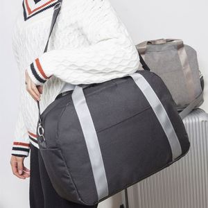 Sacs de voyage unisexes personnalisés avec logo, valises de voyage, sacs de rangement légers et durables de haute qualité à prix abordable pour fabricants - Product Image 3