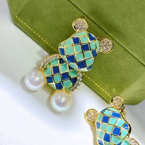 เข็มกลัดรูปหมีสุดหรู ประดับมุกคู่ ลายตารางเคลือบสี ตกแต่งหน้าอก-เครื่องประดับคริสตัลสุดประณีต ลายตัวเลข - Product Image 3