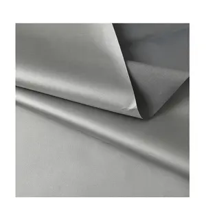 100% polyester tissu aluminium déjoué argent enduit imperméable tissu de couverture extérieure