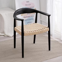 Usine de vente en gros chaise en bois massif de haute qualité café salle à manger salon loisirs nordique bois tissé cordon salle à manger chaises avec accoudoirs
