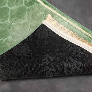 2025 Aanpasbare Hoge Kwaliteit Moderne Pilgermatten Raschel Stof Jacquard Pluche Bloemrijke Kantbies Direct uit China - Product Image 6