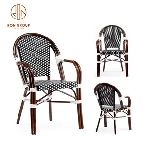 Vente en gros de chaise de jardin en aluminium à la française pour balcon bistrot empilable avec bras empilable en osier pour café et restaurant
