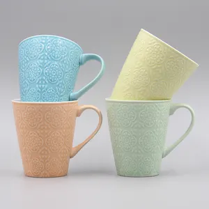 Tazza da caffè increspata con logo personalizzato tazze in rilievo economiche tazza in porcellana