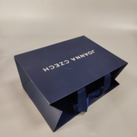 Özel Logo El Yapımı Lüks Kraft Giyim Ambalajı Karton Kağıt Çantalar Laminasyon Kurdele Pamuklu İp Saplı Butik Alışveriş Çantası