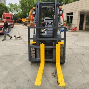Chariot élévateur diesel Komatsu de haute qualité, chariot élévateur Komatsu 3 tonnes Fd30 d'occasion à vendre, chariot élévateur Komatsu 3t, chariot élévateur diesel 5 tonnes en promotion - Product Image 2