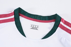 Maillot de football personnalisé pour la maison, 100 % polyester respirant, séchage rapide, imprimé par transfert thermique, bleu - Product Image 2