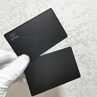 Benutzer definierte Logo Hidden Chip Nfc Metall karte NFC Visitenkarten mit Silber gebürstetem Metall Laser gravur UV-Druck