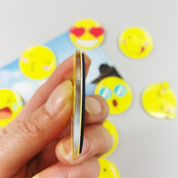 Aimant de réfrigérateur en métal de bonne qualité avec un visage souriant amusant et adorable - Cadeau écologique pour la remise des diplômes et les mariages