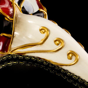 أقنعة كرنفال صغيرة منحوتة على الطراز الفينيسي القديم ذات أنف طويل لحفلات الماردي غرا وديكور الجدران - Product Image 4